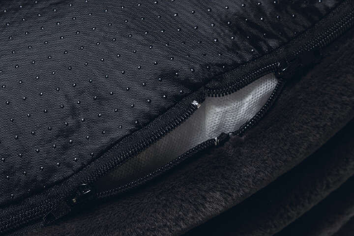 Designed by Lotte Hundekissen Reza Rund